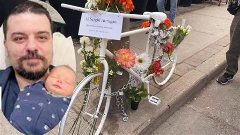 B­i­s­i­k­l­e­t­l­i­ ­k­u­r­y­e­ ­A­l­i­,­ ­T­o­r­o­n­t­o­’­d­a­ ­k­a­m­y­o­n­ ­a­l­t­ı­n­d­a­ ­k­a­l­d­ı­